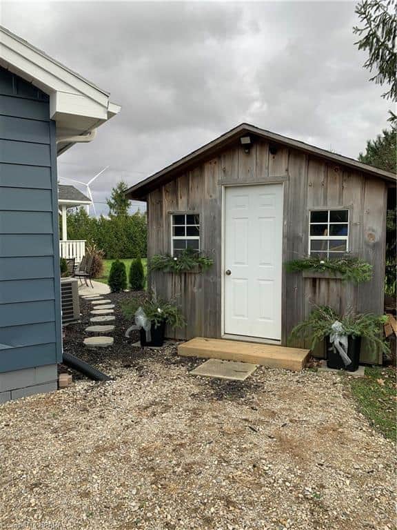 Shed