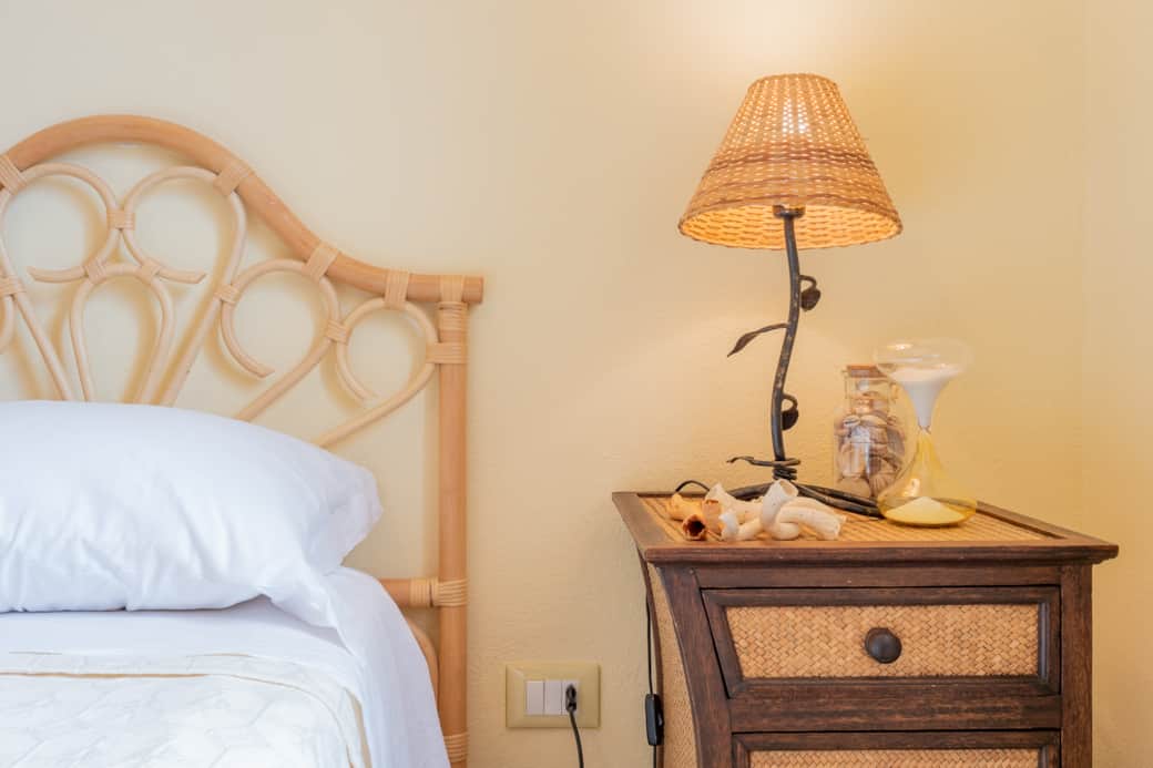 Villa wooden furniture accessories