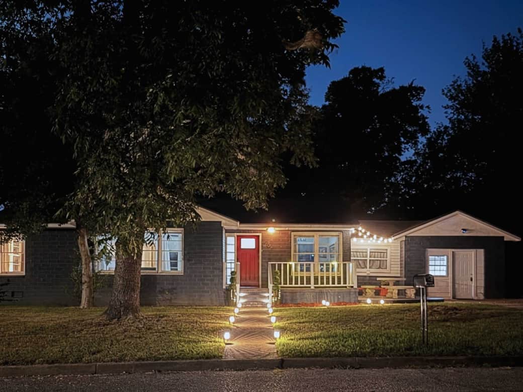 Casino Cottage Exterior 1