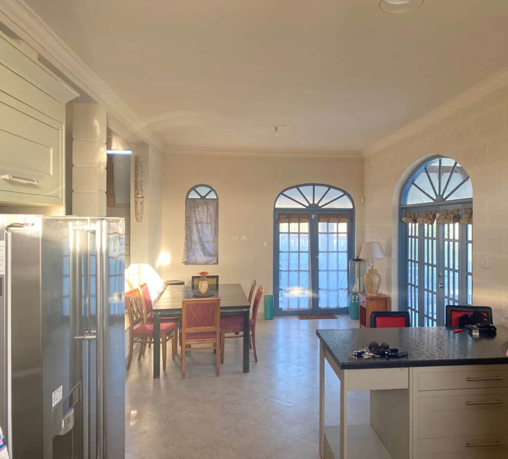 059A89D5 6E10 4A83 B117 04044064C942