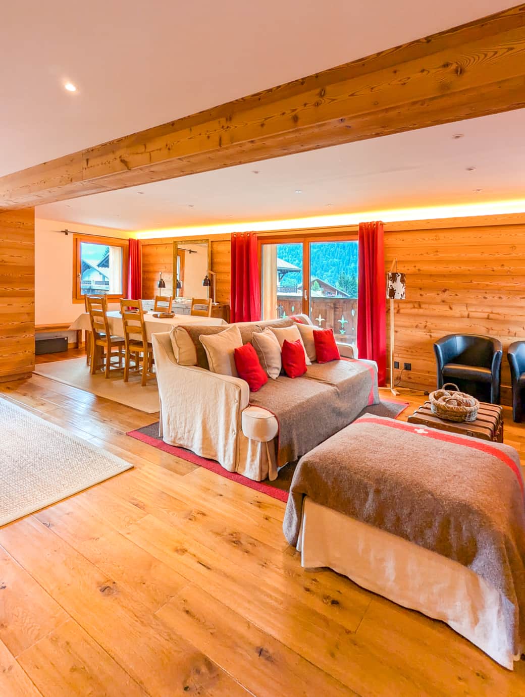 Wohnzimmer, Esszimmer