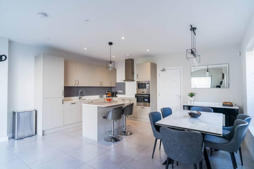 97298b36 3c5e 43de a585 ca19ed4fa2c5