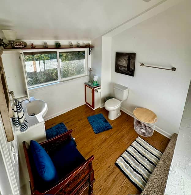 Upstairs Bathroom