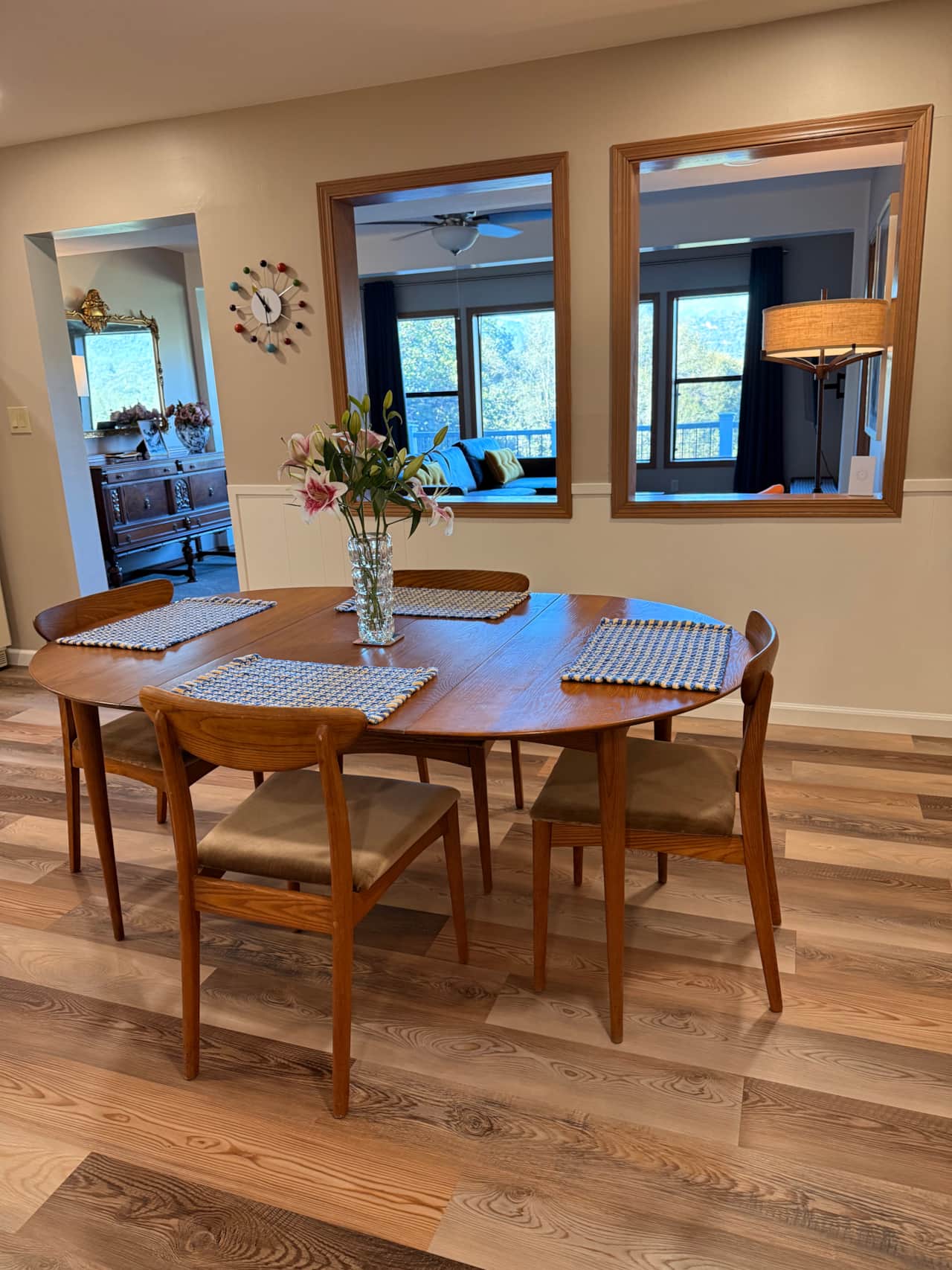 Grant Suite - Dining Table