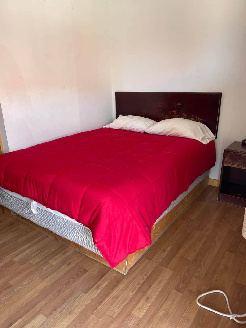 RM4 3