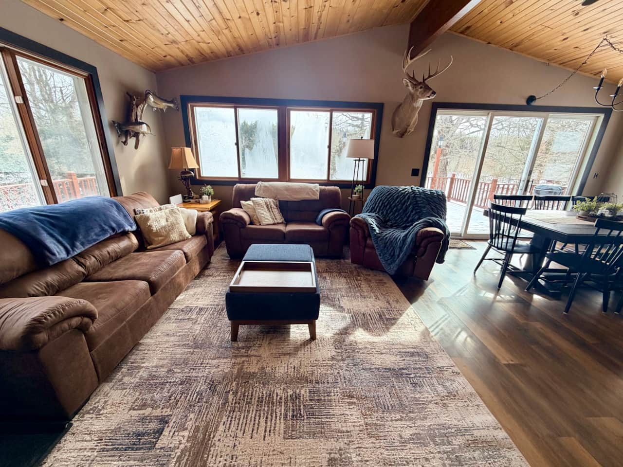 Upstairs Living Room 