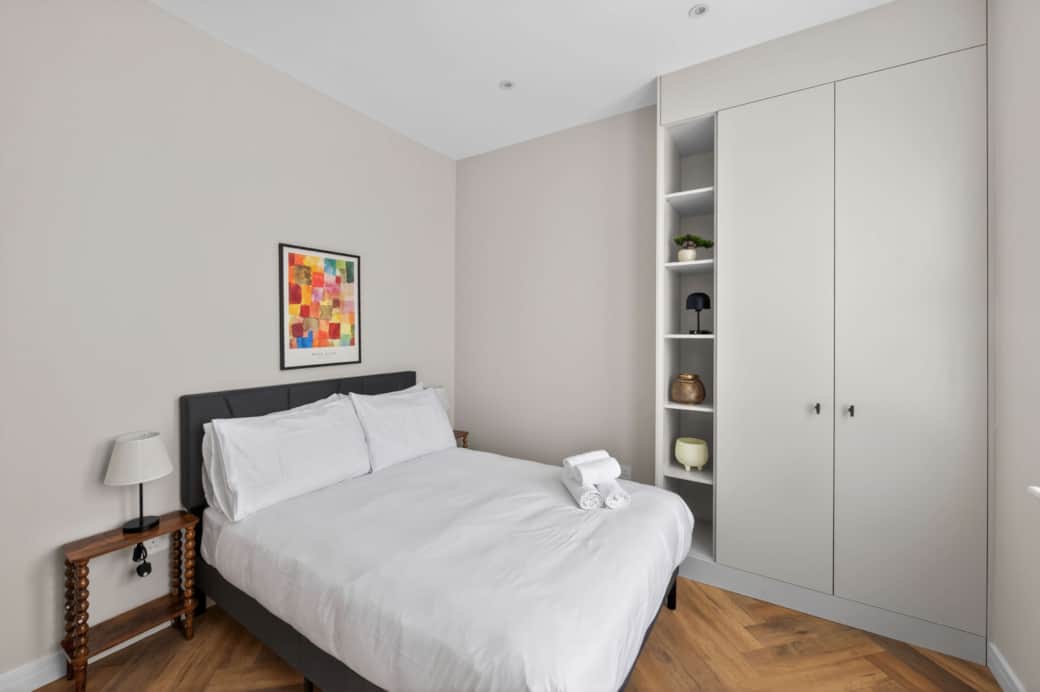 Room 4