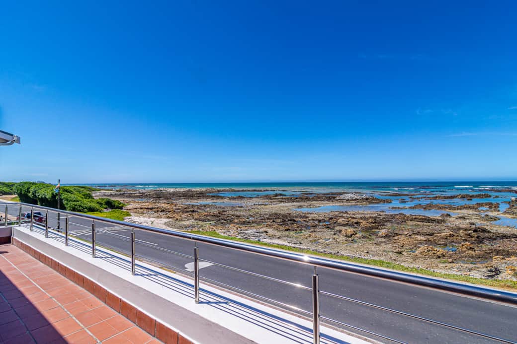 Deck View2 Deck View2