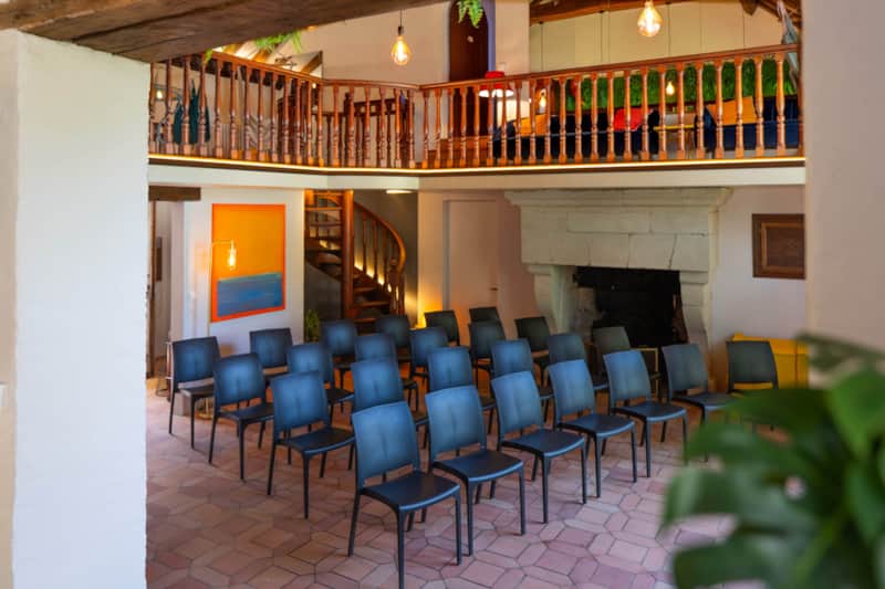 Villa de la Plume – Salon mode conférence