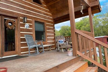 Front Porch Sittin'
