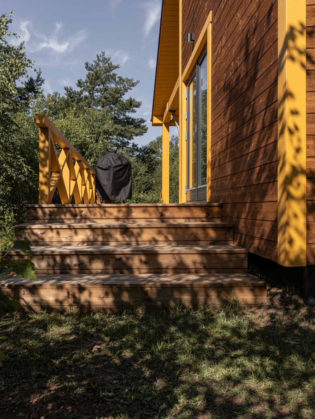 Get Lost Cabins: geltonasis namelis