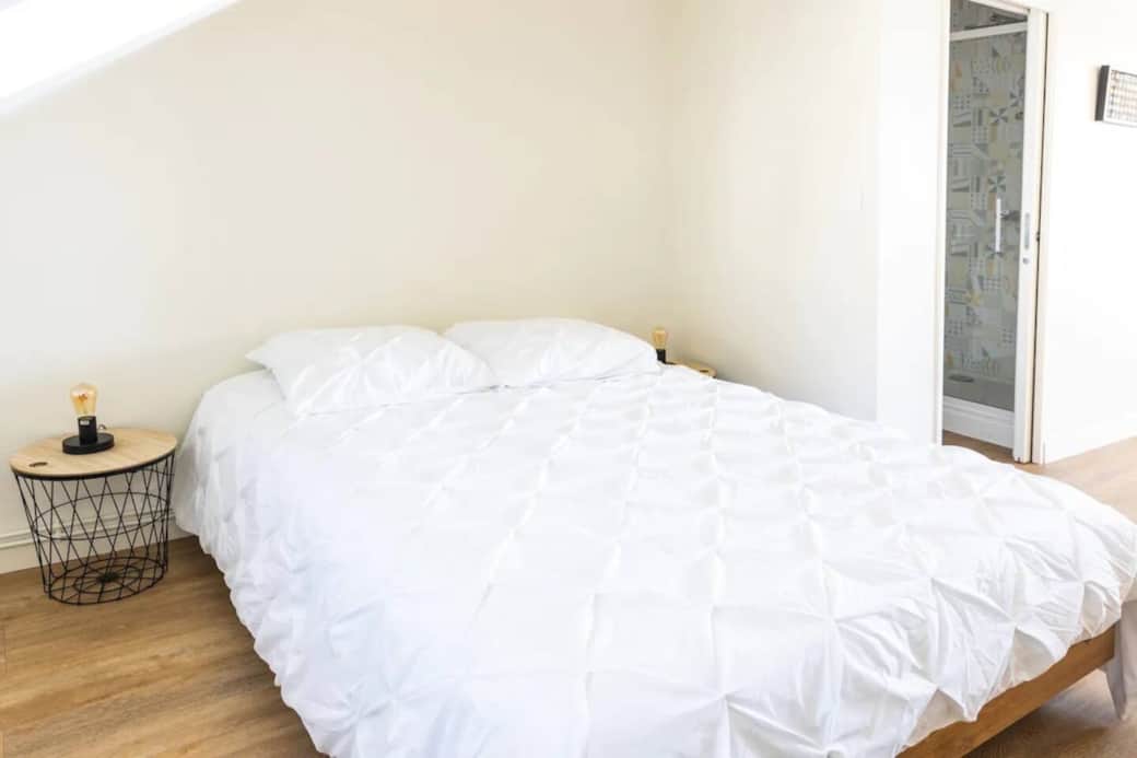lit double douillet et confortable