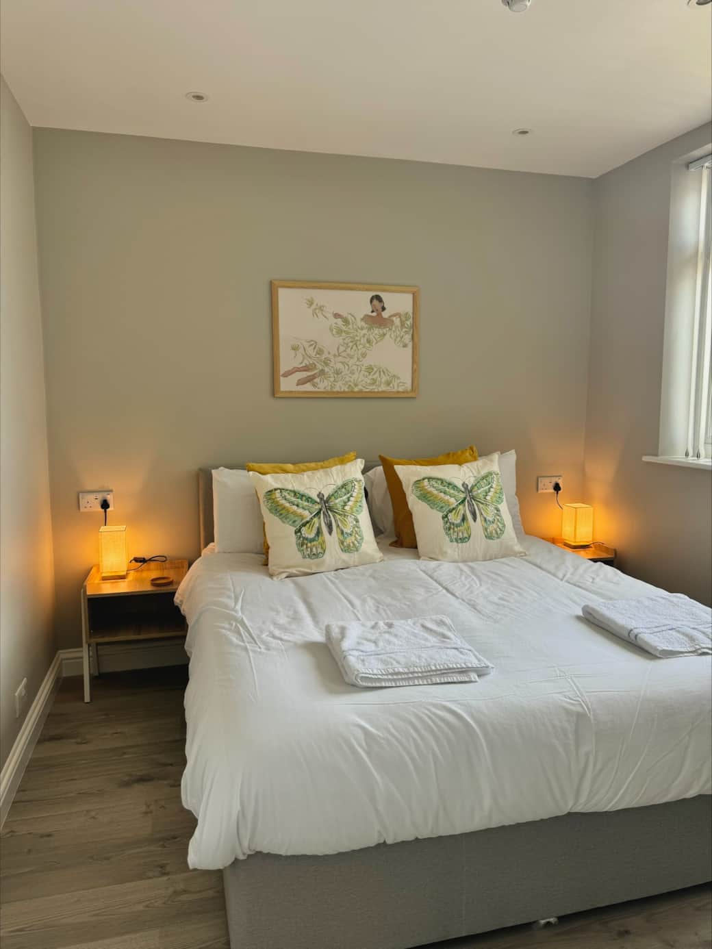 Master bedroom Master bedroom