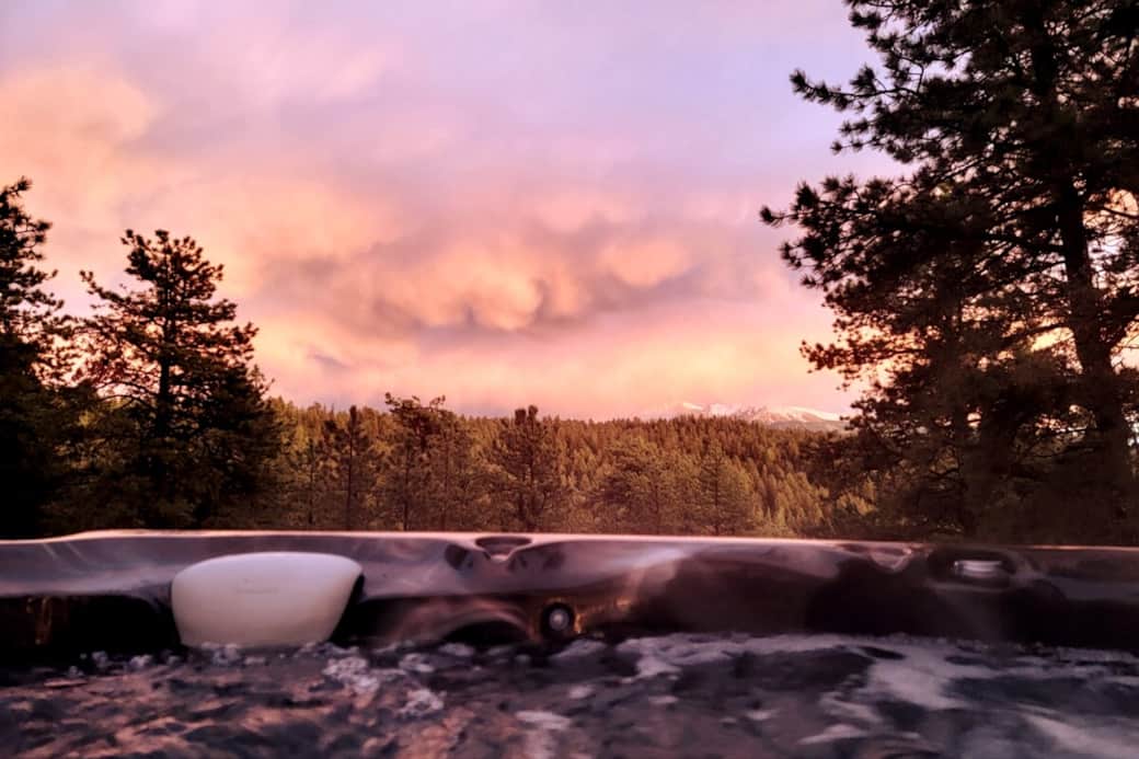 Evenings like this..... New hot tub with lounger on the 30' deck with amazing views! Come out and relax!