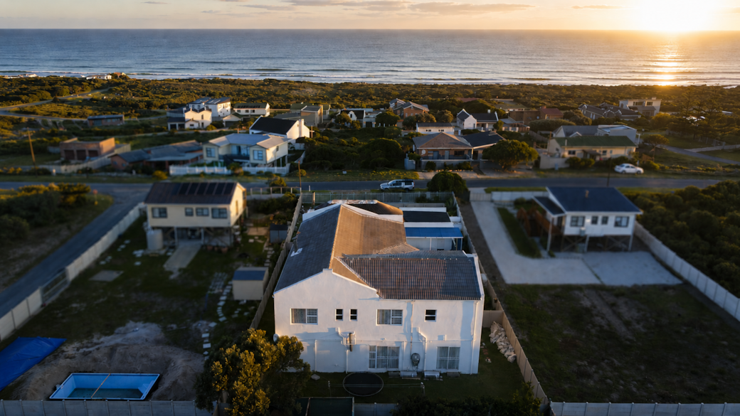Seaview & Distance from the beach 