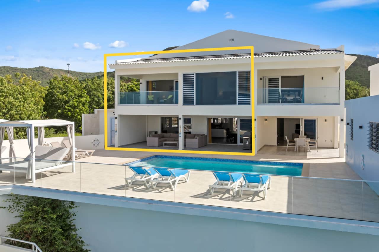 LagunBay Horizon Front