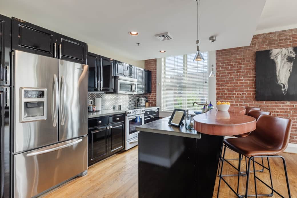 Kitchen & Island Seating