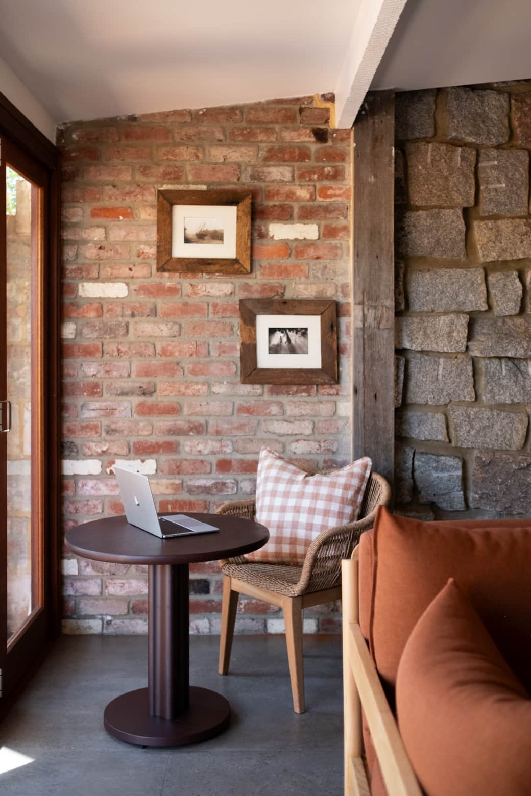 11 TR Study Nook