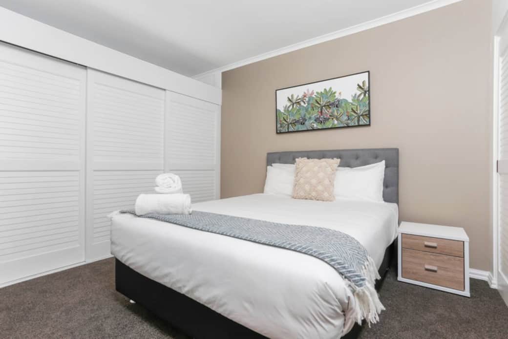 Queen bed