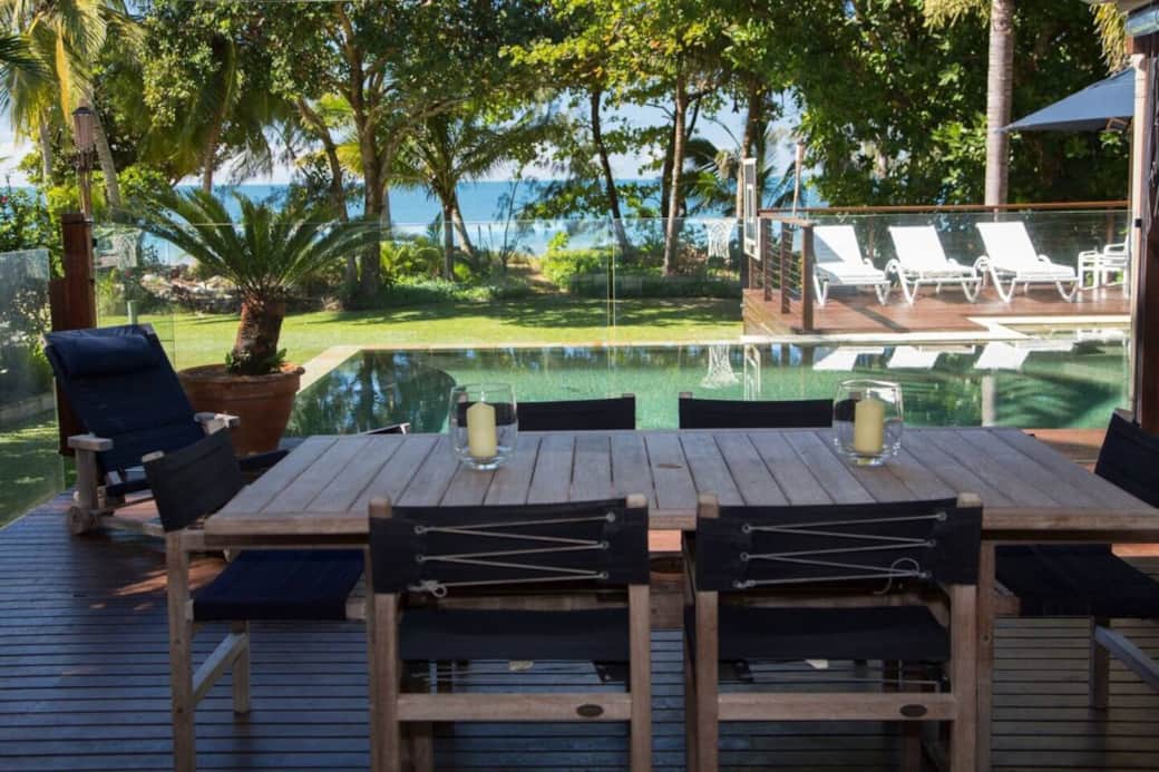 The Beach Cottage - Patio dining table/seating