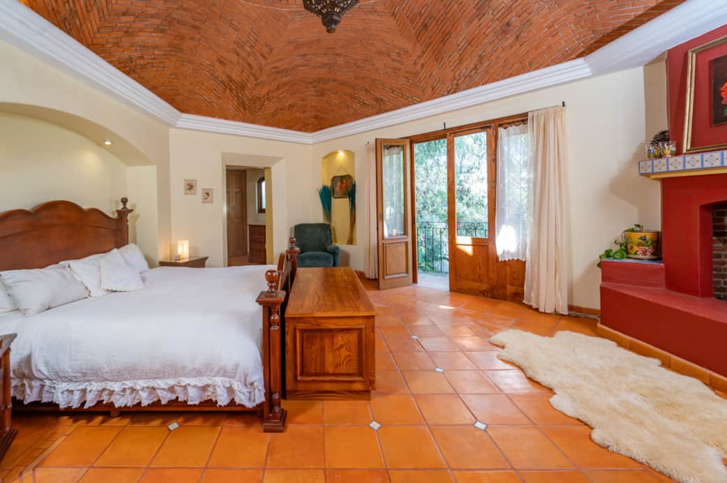 el Cielo Bedroom