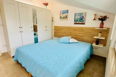 Camera Da Letto con Armadio e Letto Matrimoniale