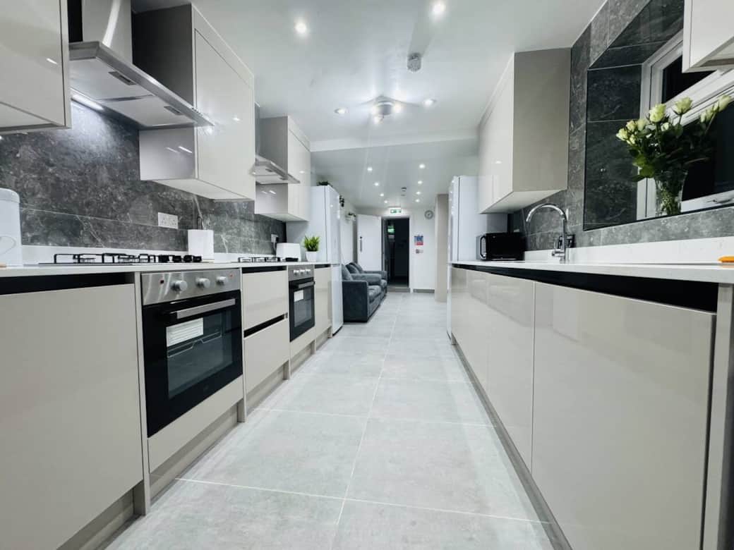Shared kitchen Shared kitchen