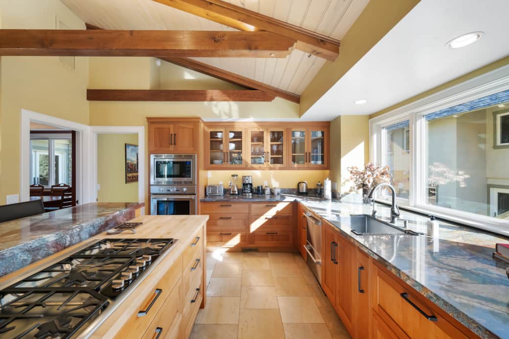 Vineyard View Kitchen_2