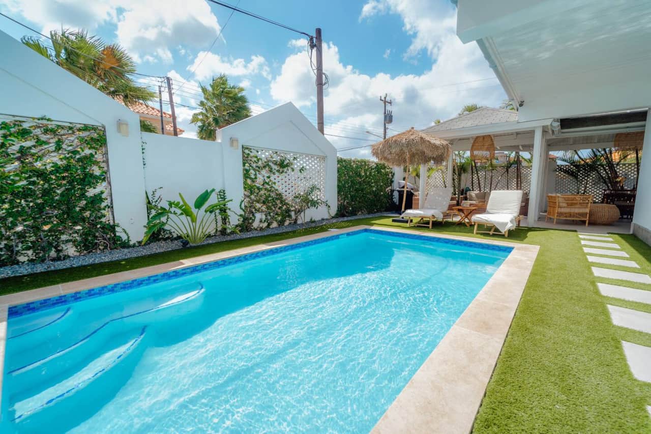 Luxury private villa with pool near Palm Beach Aruba