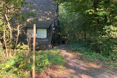 Façade extérieure du chalet Sequoia à Sunclass Durbuy