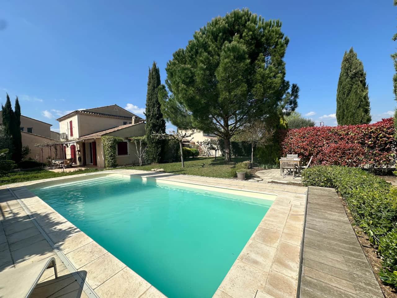 pool, deckchairs, garden, facade, dining table