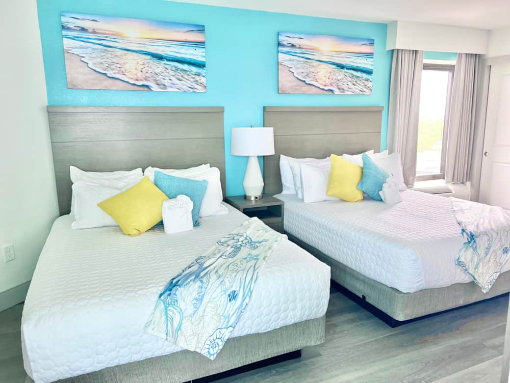 Bedroom with 2 queen beds