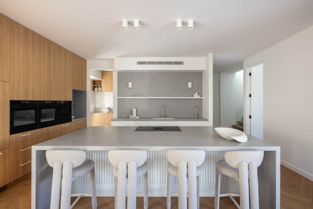     Elite 4-bedroom, 4-bathroom STR in North Adelaide near Adelaide Oval