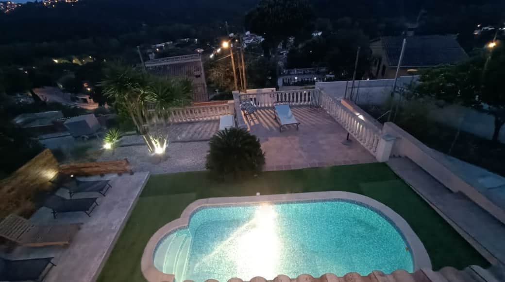 WhatsApp Image 2026-04-19 at 19.05