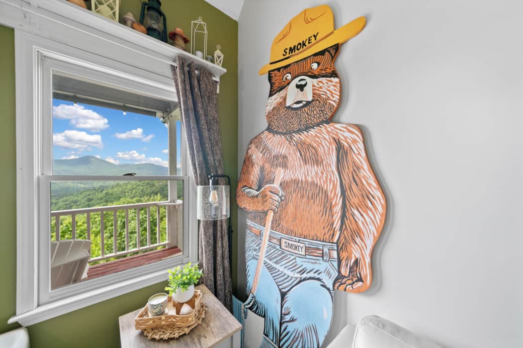 Smokey and his Main Character Energy
