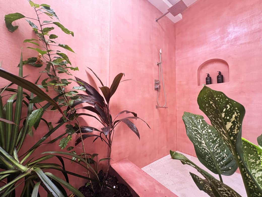 Sakura features a beautiful semi outdoor bathroom Sakura features a beautiful semi outdoor bathroom