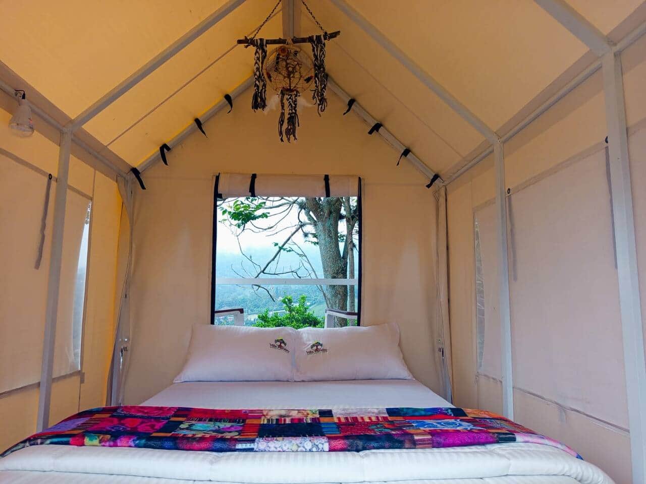 Descansa en cabaña tipi