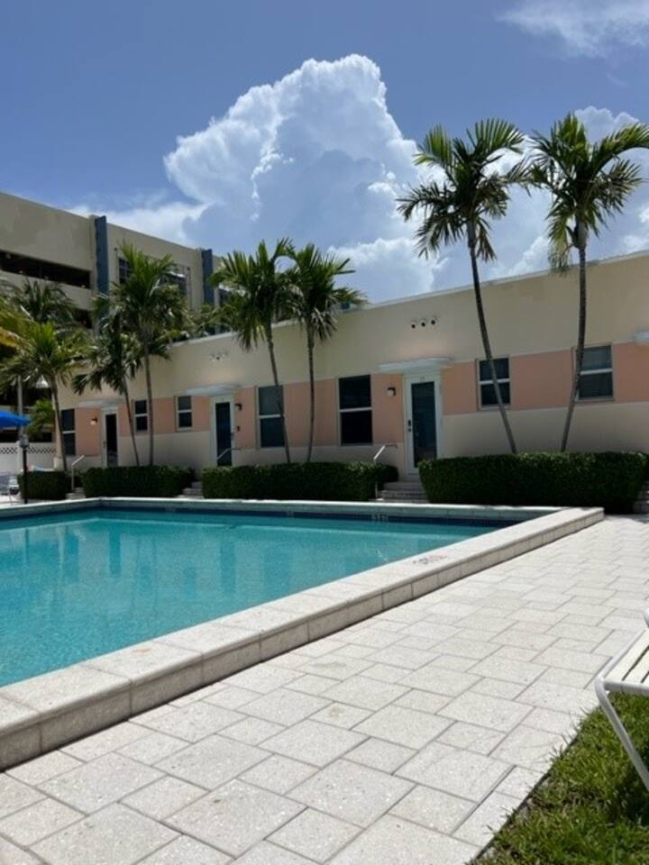 3 Bedroom-Steps Away from Beach! photo 3