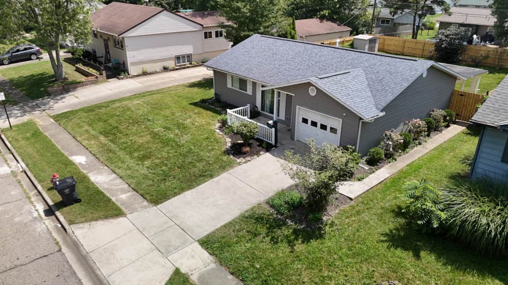 Cozy one-story ranch with 2 king bedrooms & a private hot tub.