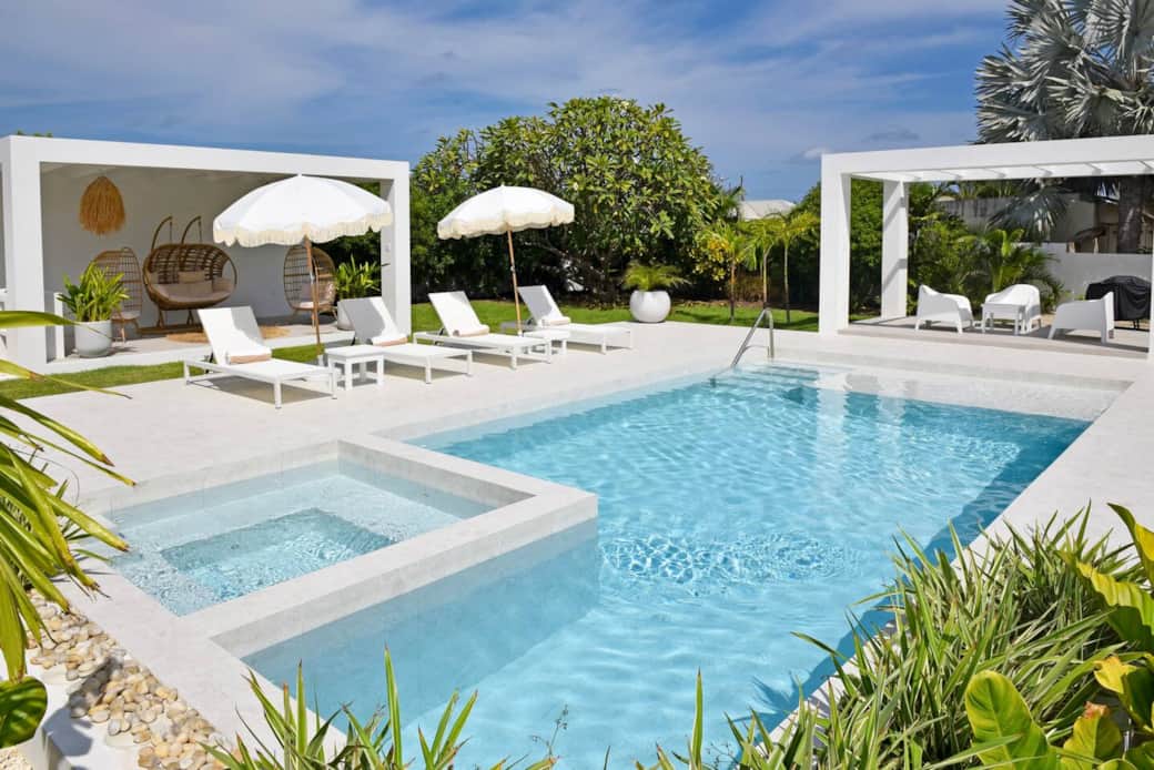 Rear Garden View with Pool and Jacuzzi 