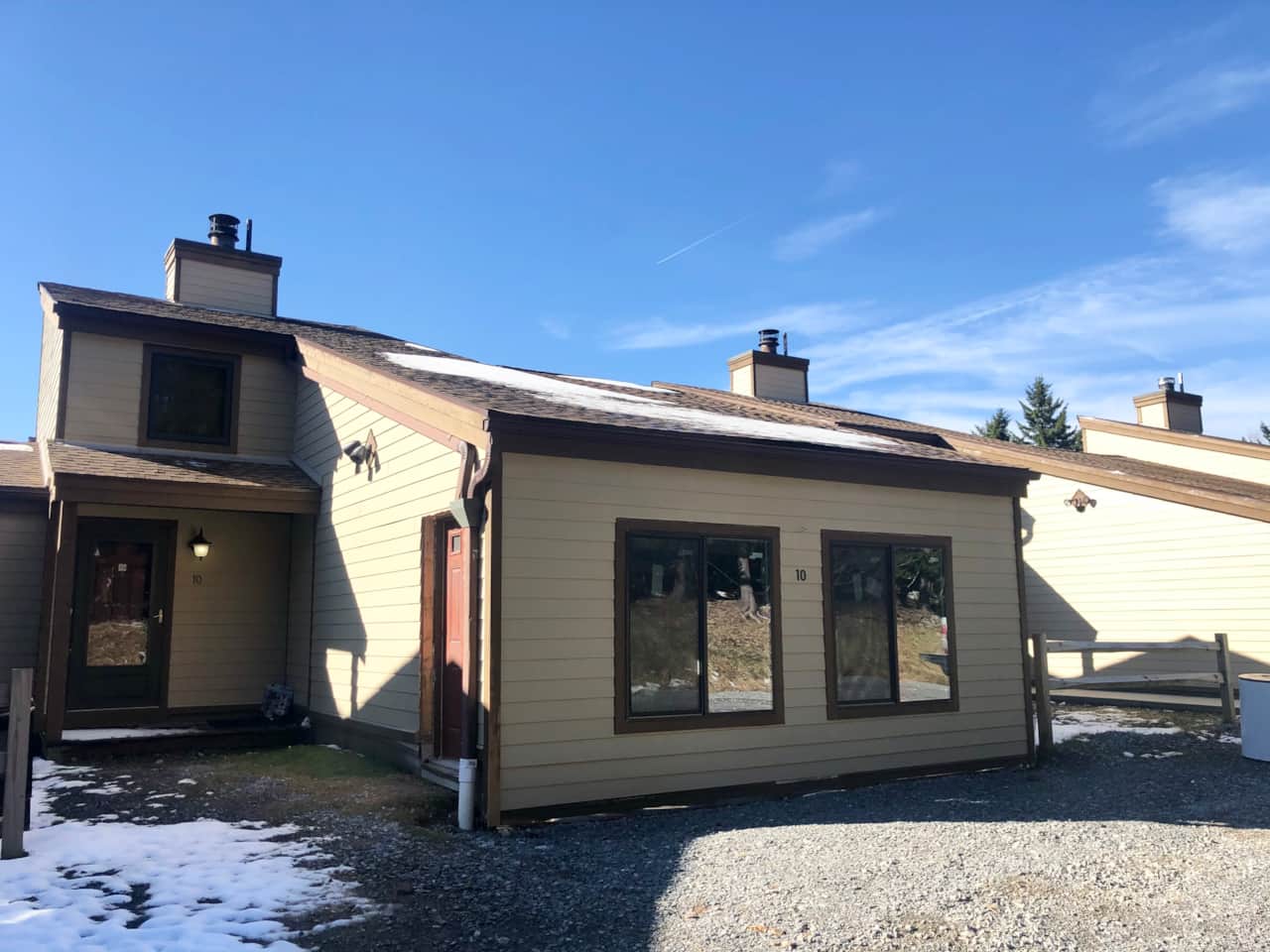 Elevation Vacation Rentals - Front Entry to Land's End 10