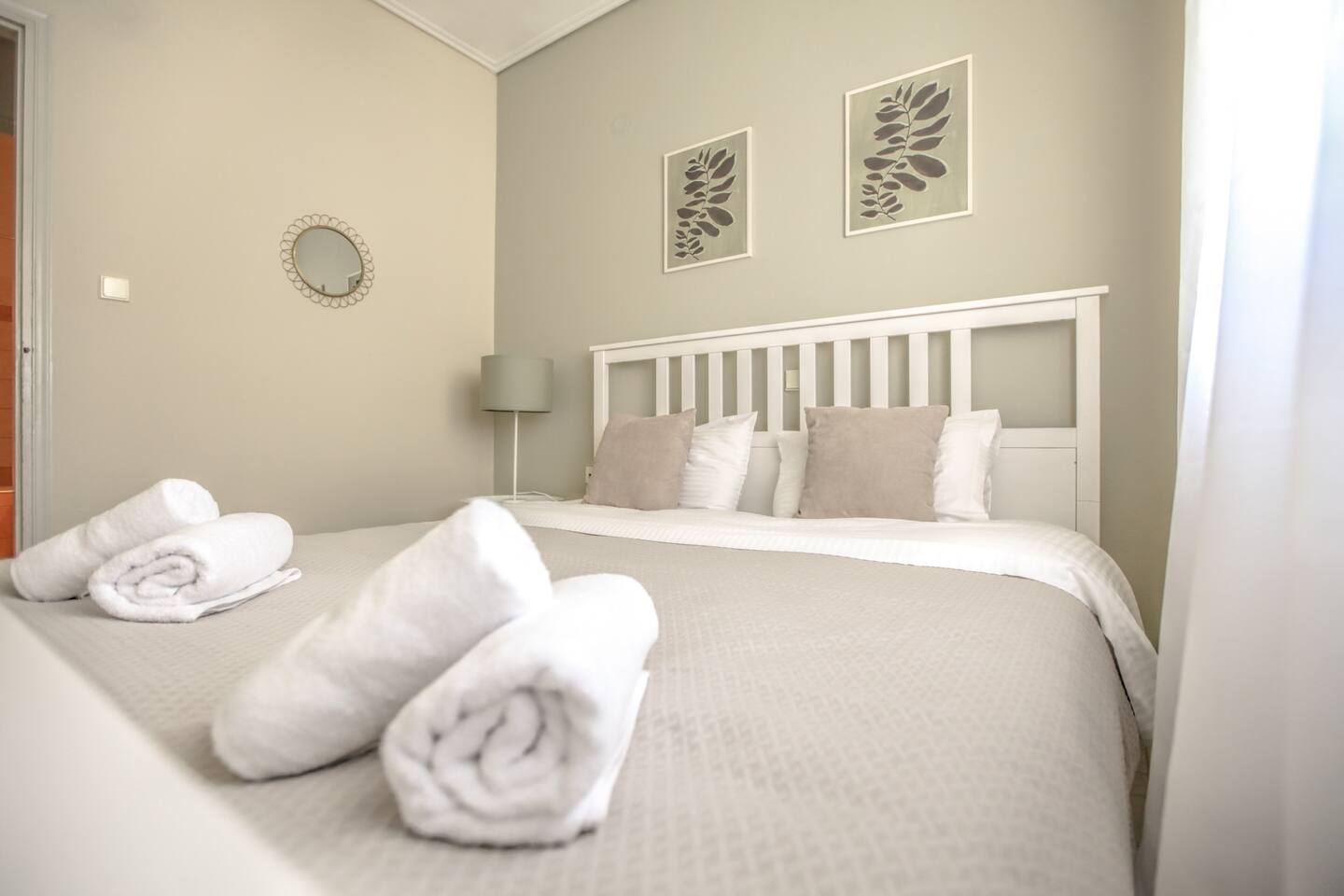 Grand Meteora Central Luxury Apartment