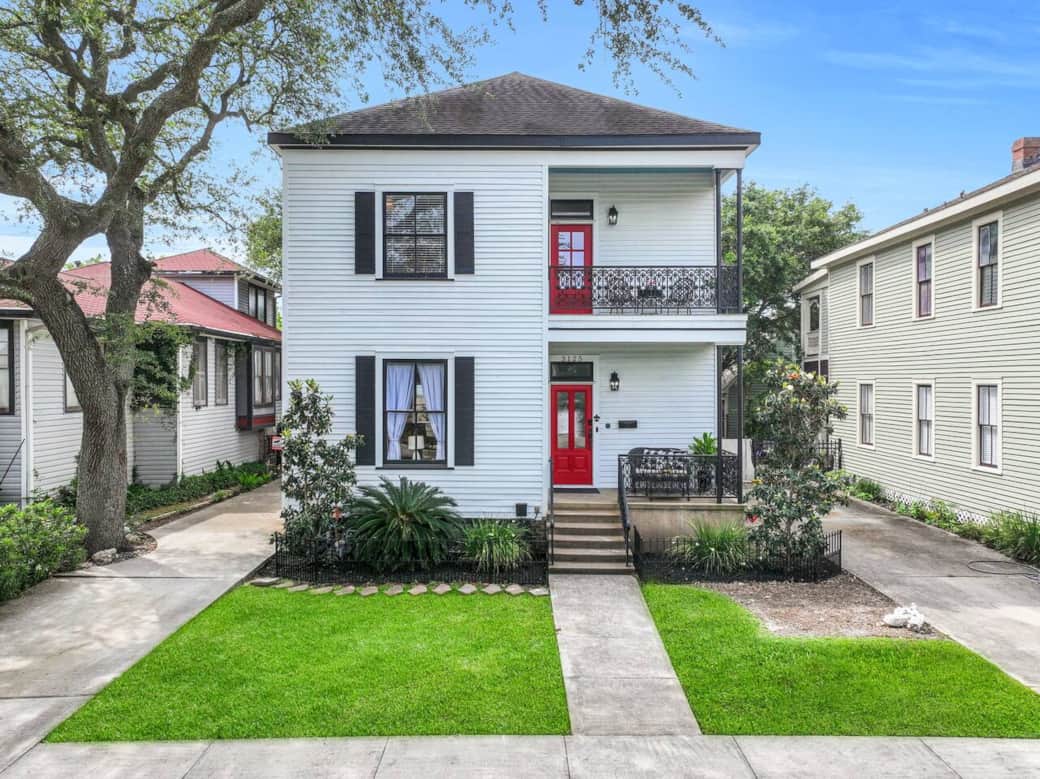 A curated combination of historical tradition, modern comfort, resort living, with hints of pirate & nautical lifestyle.
Inspired by the infamous pirate, Jean Lafitte, who made his mark on Texas history while living in Galveston & New Orleans.
A curated combination of historical tradition, modern comfort, resort living, with hints of pirate & nautical lifestyle.
Inspired by the infamous pirate, Jean Lafitte, who made his mark on Texas history while living in Galveston & New Orleans.