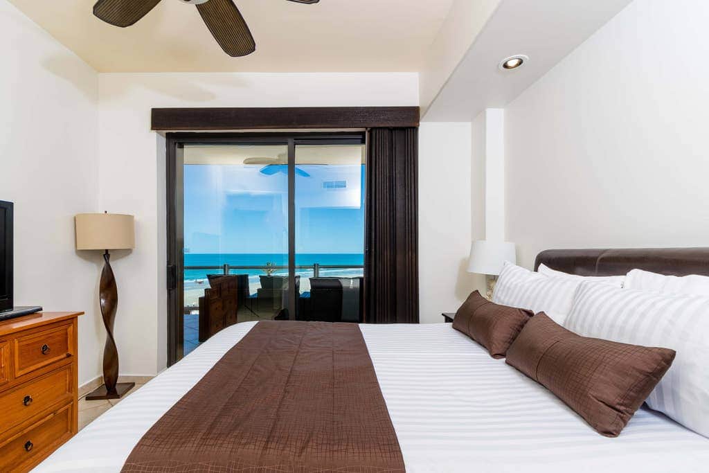 Both bedrooms face the ocean Both bedrooms face the ocean