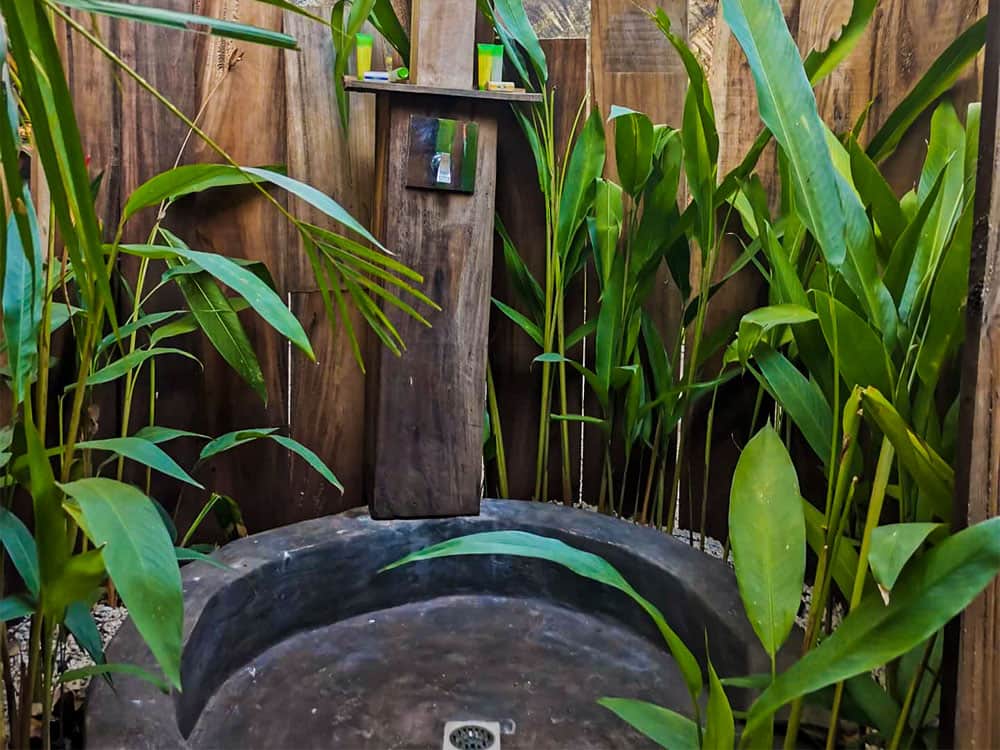 Glamping costa rica flor y bambu playa grande casita de madera ananda 3