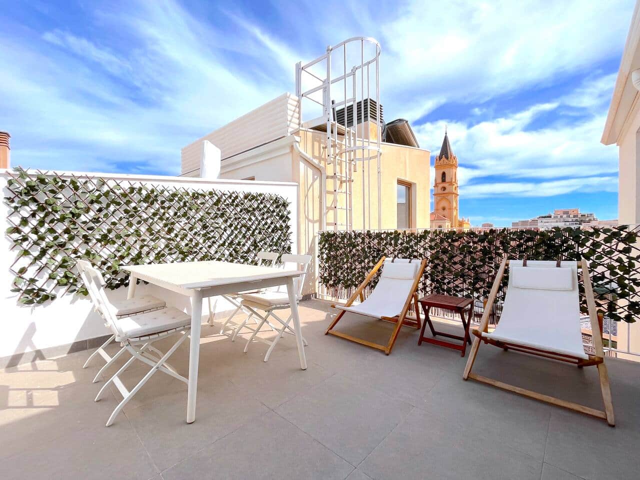 JUAN DE AUSTRIA Central Penthouse Málaga City Center HOMINGBOOK