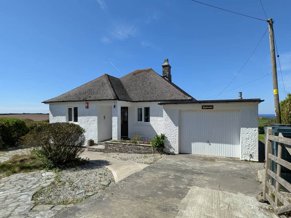 Highdwown - Trebarwith Village