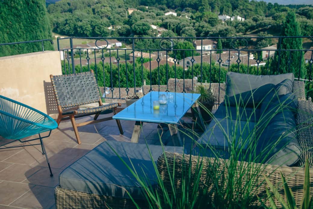 Top terrace | With ample seating and a large dinning table, this is the place to be for sun lovers. This terrace also has stunning views of Mont Ventoux.