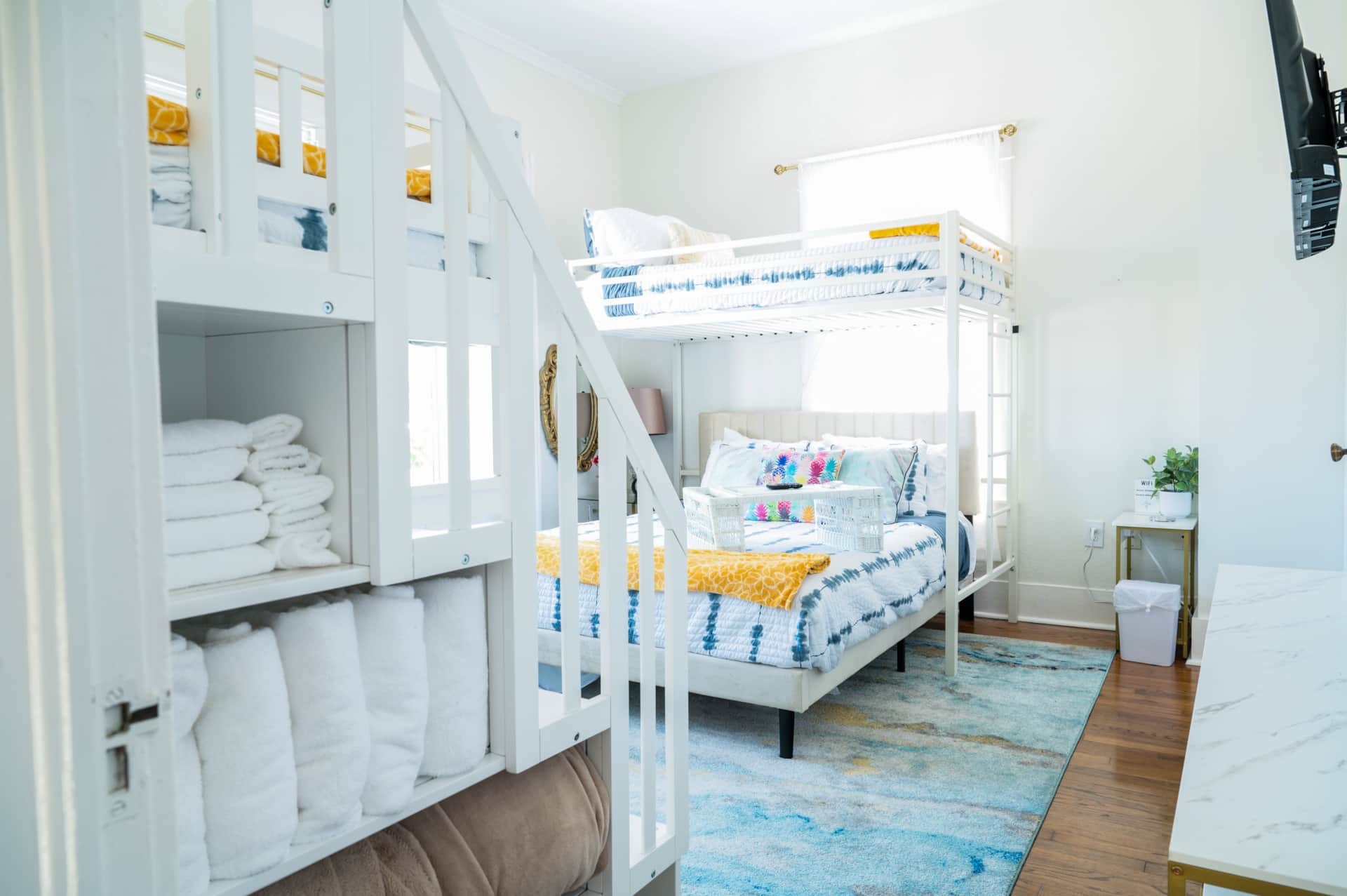 Bunk room at White Magnolia Galveston — family-friendly vacation rental for groups near the beach