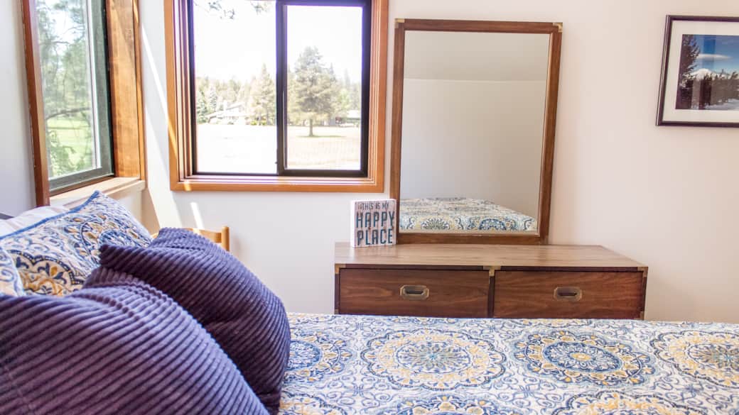 Upstairs bedroom with queen bed